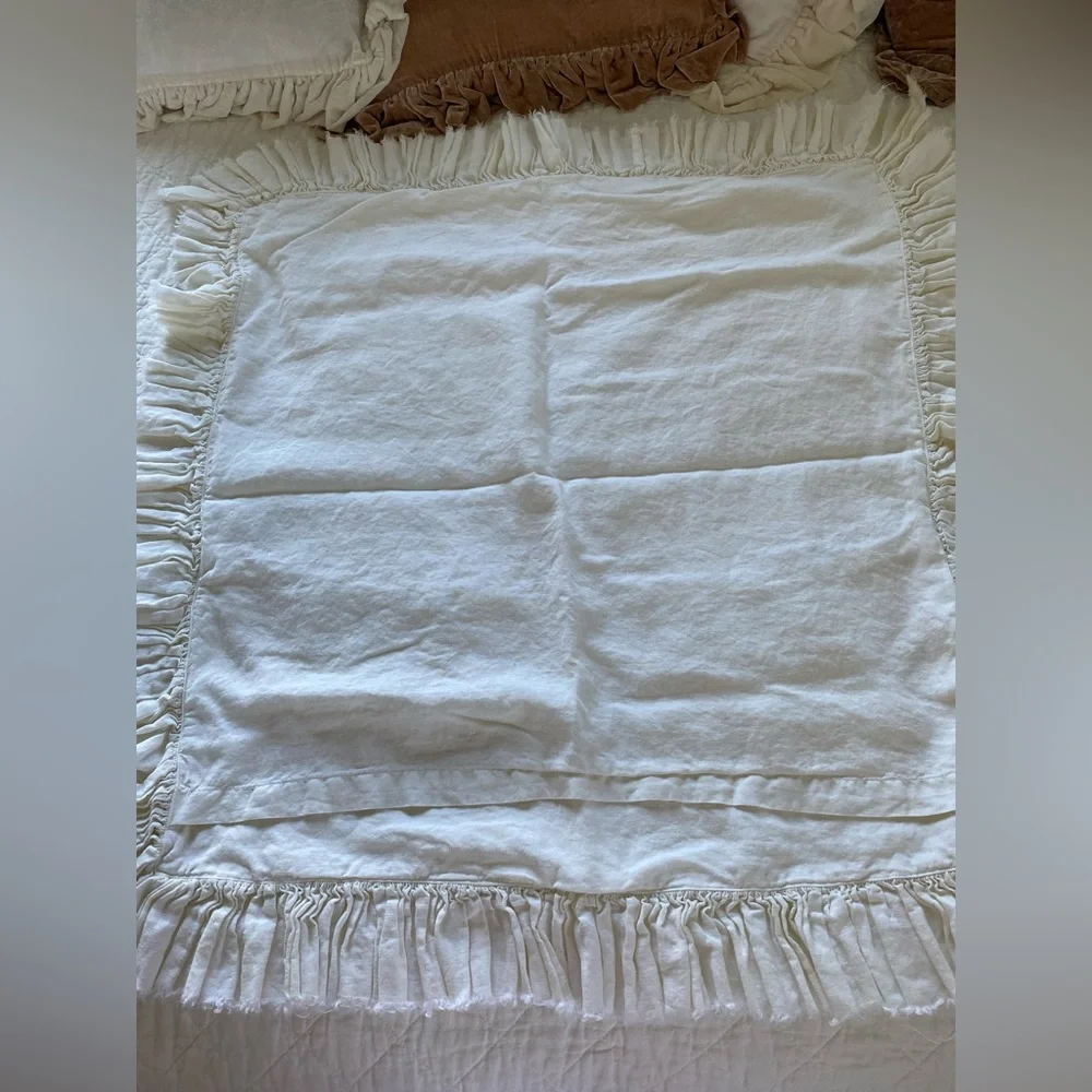 Pair of Matteo Tat Linen Euro Sham